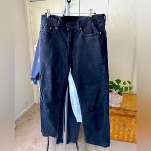 Cropped Levi’s 514 jeans